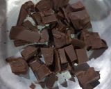 Foto langkah ke 1 dari resep Kurma Coklat Isi Keju Oles.