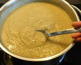 Une image de l'étape 4 de Potage aux céleri-rave, panais, courgette et haricots mungo.