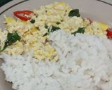 Foto langkah ke 4 dari resep Tumis Tahu Hancur Kemangi.
