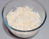 Une image de l'étape 1 de Gâteau de manioc au lait de coco & cannelle.