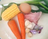 Foto langkah ke 1 dari resep Sop Telur Orak Arik.