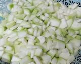 लौकी की सब्जी(lauki ki sabzi recipe in hinndi) रेसिपी चरण 1 फोटो