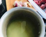 A picture of step 1 of Whey Beef Stock.