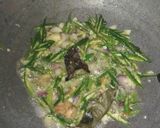 Foto langkah ke 3 dari resep Tumis Usus Cabe Ijo.