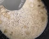 A picture of step 1 of Soji aur khopray ka halwa.