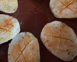 Foto del paso 4 de la receta: Codillo de cerdo con salsa de verduras y patatas asadas