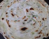 A picture of step 3 of Lachha Paratha.