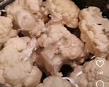 Foto del passaggio 1 della ricetta Polpette di cavolfiore su crema di merluzzo allo zafferano
