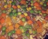 صورة لخطوة 2 من وصفة رز صيني مقلي🍚🥢