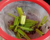 A picture of step 4 of Lemon Grass Tea.