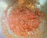A picture of step 4 of Cauliflower Peas Curry.