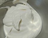 Une image de l'étape 7 de 🍓 Pavlova aux Fruits Rouges.