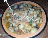 A picture of step 2 of Irish potatoes veggie porridge.