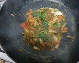Foto del paso 3 de la receta: Tallarines salteados con verduras
