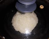 Foto del paso 5 de la receta: Arroz blanco salteado en mantequilla al ajillo