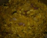 A picture of step 2 of Crispy Murmura Pakoda.