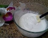 Foto langkah ke 3 dari resep Homemade Whipped Cream *2 bahan*.