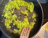 Foto del paso 1 de la receta: Berenjenas rellenas de carne