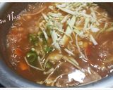 A picture of step 5 of Hot & Sour Soup.