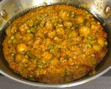 A picture of step 15 of Matar Mushroom Butter Masala.