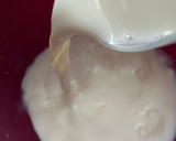 Foto del paso 1 de la receta: Crema pastelera con huevos de casa. Al microondas!