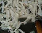 Foto langkah ke 4 dari resep Telur ceplok saus inggris.