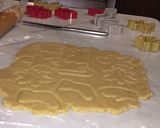 Foto del passaggio 5 della ricetta Biscotti (natalizi) di pasta frolla vegana!