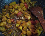Foto langkah ke 3 dari resep Vegetable Curry.