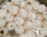 Hình bước làm 2 của món Vải ngâm đường