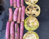 Une image de l'étape 7 de Aubergines chinoises avec courgette ronde et pommes de terre grillées herbes et épices.