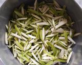 A picture of step 1 of Mango Peel Curry.
