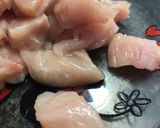 Foto del paso 1 de la receta Bocaditos de pollo al horno con salsa de ajo y miel. Picoteo bajo en calorías