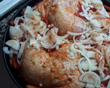 Foto del paso 3 de la receta: Pollo al horno con verduras y arroz con limón para acompañar