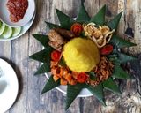 Foto langkah ke 6 dari resep Tumpeng mini nasi uduk.
