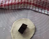 Foto langkah ke 3 dari resep Bakpao kentang isi coklat.