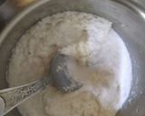 A picture of step 3 of Vegetable sukha in green curry paste.