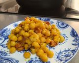 Foto del paso 2 de la receta: Garbanzos con gambas y chorizo
