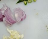 A picture of step 2 of Methi ki sabzi.