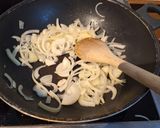 Une image de l'étape 2 de Pitta di patate leccese.
