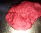A picture of step 2 of Beetroot heart puri.