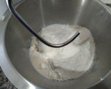 Foto langkah ke 3 dari resep Fluffy Japanese Milk Bread.