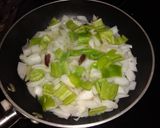 Foto del paso 2 de la receta: Tortitas de pollo muy picantes
