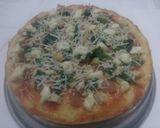 Foto langkah ke 5 dari resep Pizza Bayam Ayam Sosis.