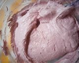 Foto langkah ke 2 dari resep Cake Bayam Merah.