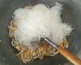 Foto langkah ke 6 dari resep Bihun Goreng Sederhana.