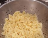 A picture of step 8 of Savoy Cabbage Pasta.