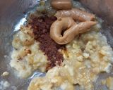 Foto langkah ke 3 dari resep Banana Energy Ball.