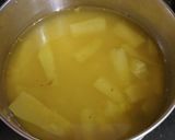 A picture of step 2 of Mulo Diye Mug Dal.