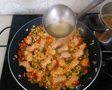 Foto del paso 6 de la receta: Arroz con salchichas y verdura