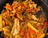 Foto del paso 5 de la receta: Wok de pollo y verduras 🍗🍅#SOSCARLI